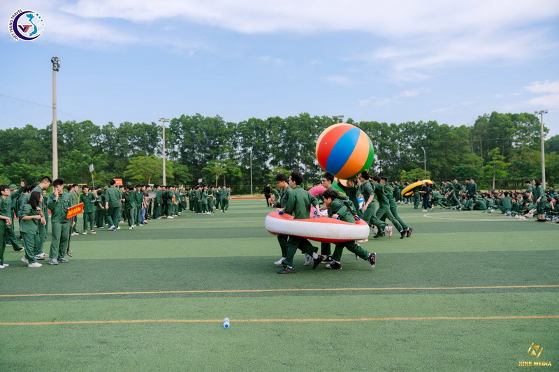 hoat dong trai nghiem cho hoc sinh lop 11 27