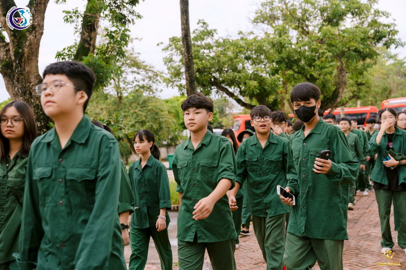 hoat dong trai nghiem cho hoc sinh lop 11 3