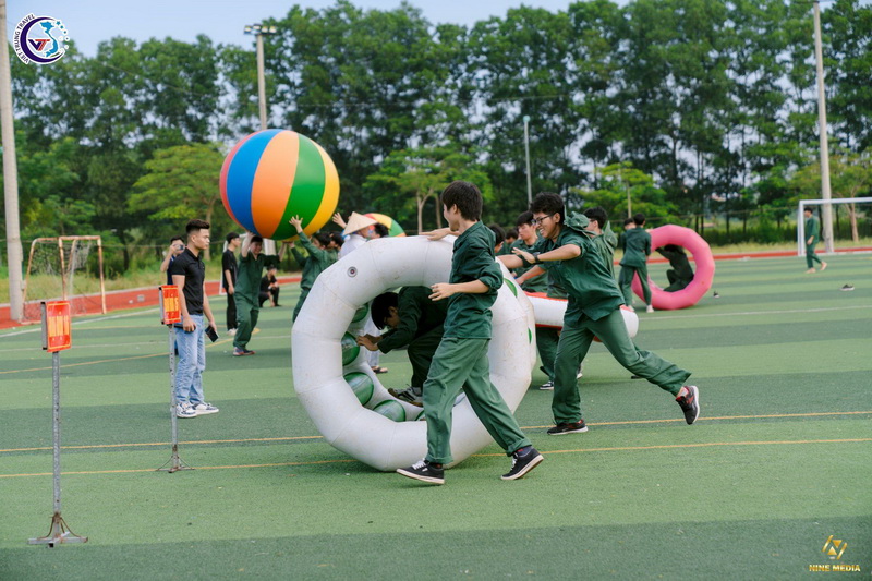 hoat dong trai nghiem cho hoc sinh lop 11 40