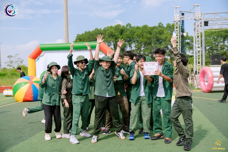 hoat dong trai nghiem cho hoc sinh lop 11 44