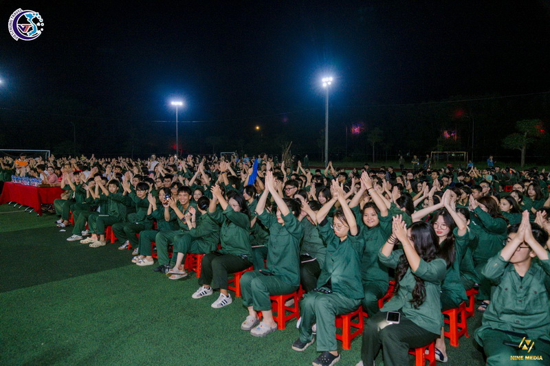 hoat dong trai nghiem cho hoc sinh lop 11 47