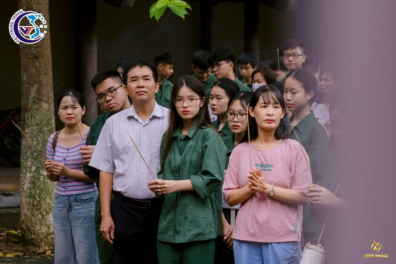 hoat dong trai nghiem cho hoc sinh lop 11 6