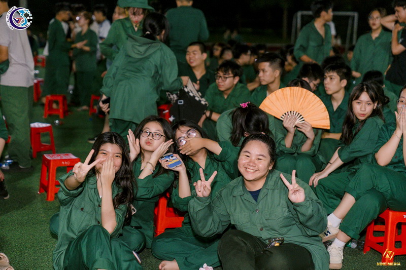 hoat dong trai nghiem cho hoc sinh lop 11 60