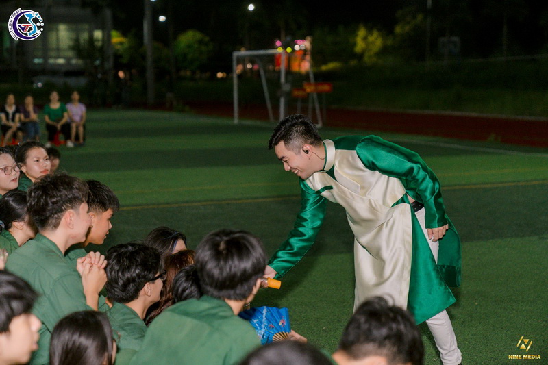 hoat dong trai nghiem cho hoc sinh lop 11 62