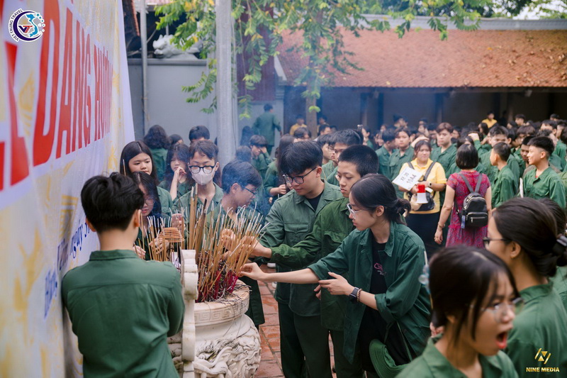 hoat dong trai nghiem cho hoc sinh lop 11 7