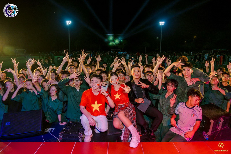 hoat dong trai nghiem cho hoc sinh lop 11 74