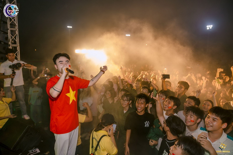 hoat dong trai nghiem cho hoc sinh lop 11 77