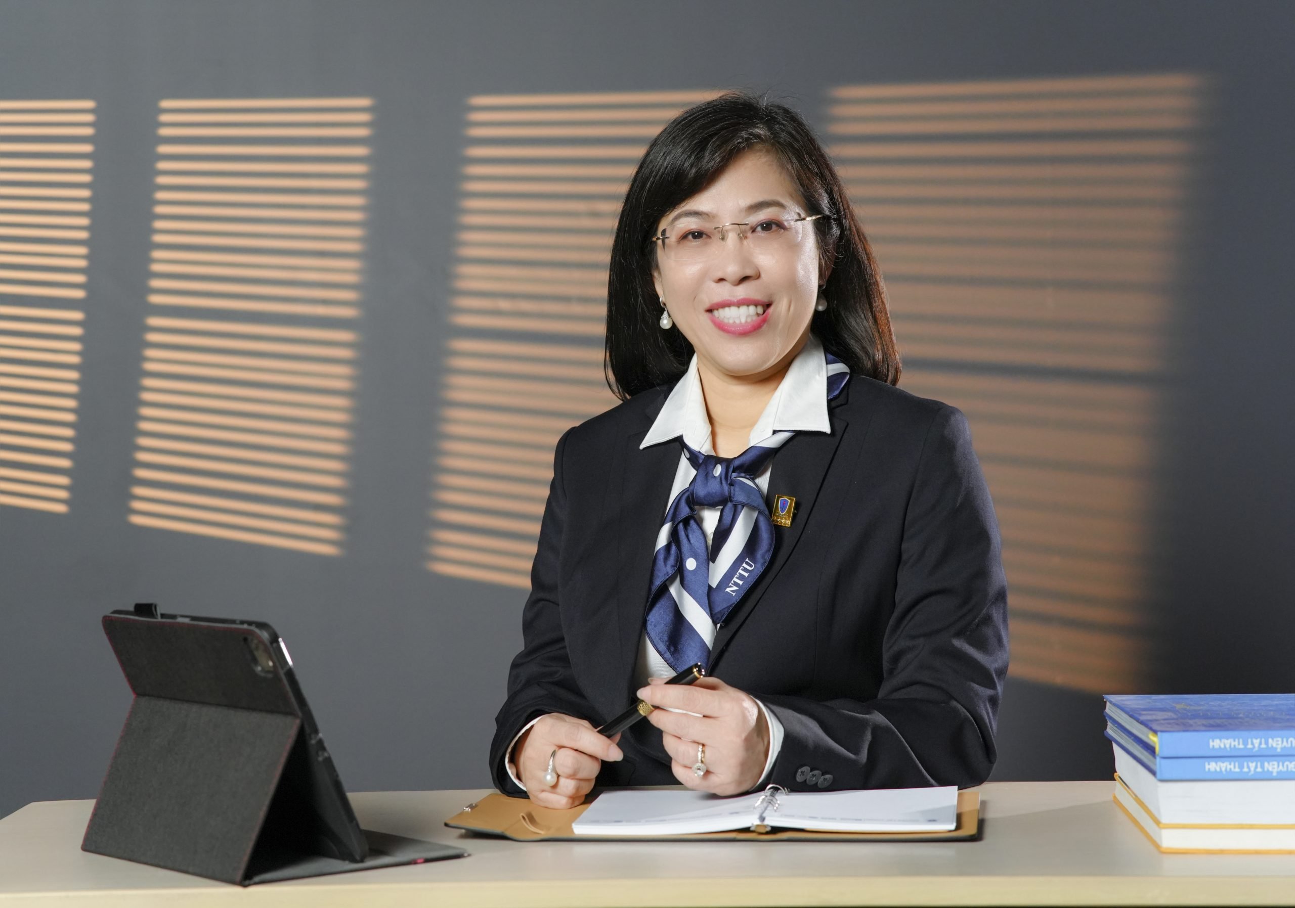 hoc phi truong nguyen tat thanh 3