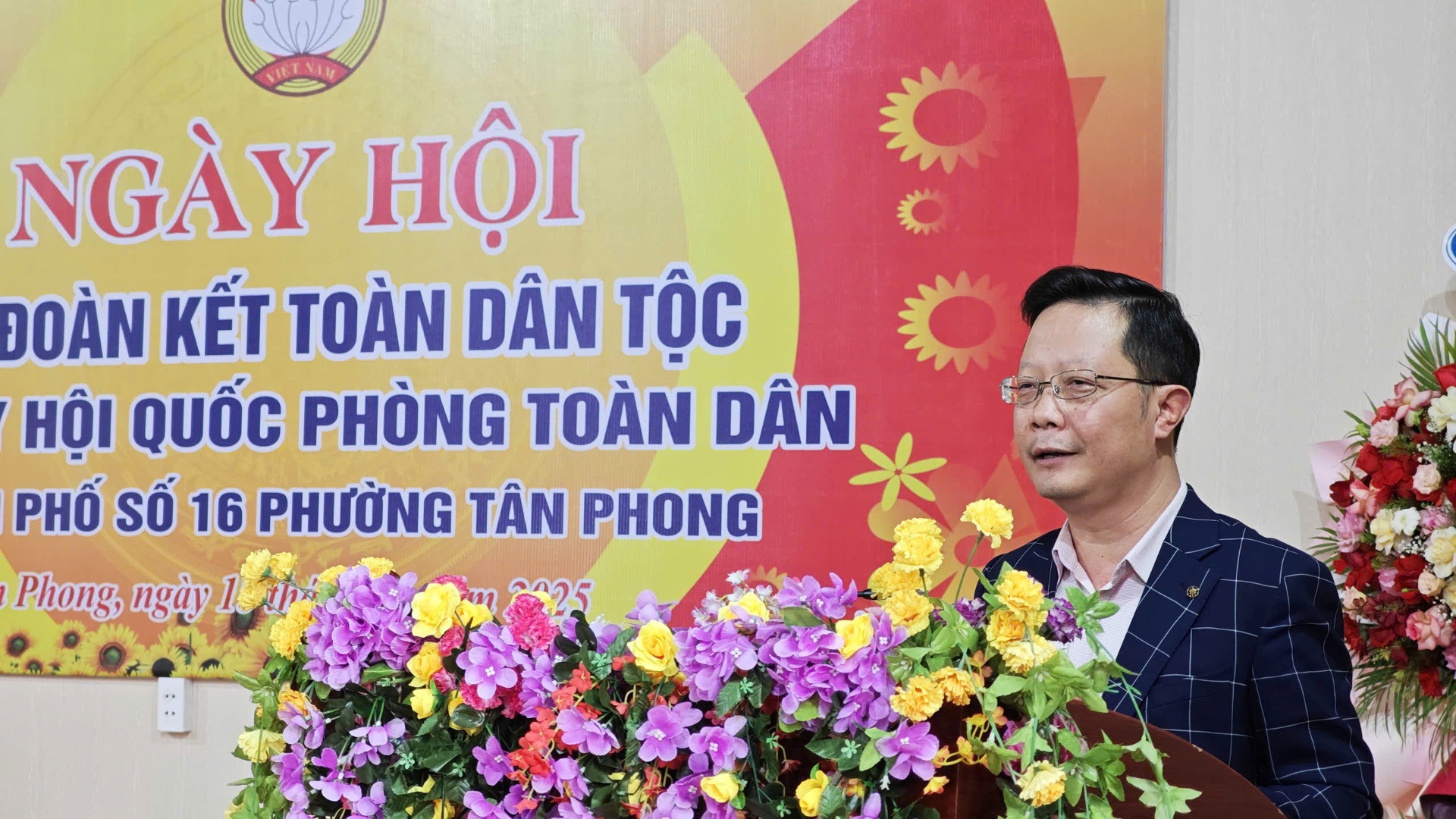 kich ban ngay hoi dai doan ket toan dan toc 3