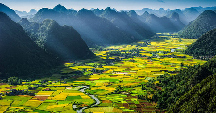 Dàn ý bài Đất nước của Nguyễn Khoa Điềm