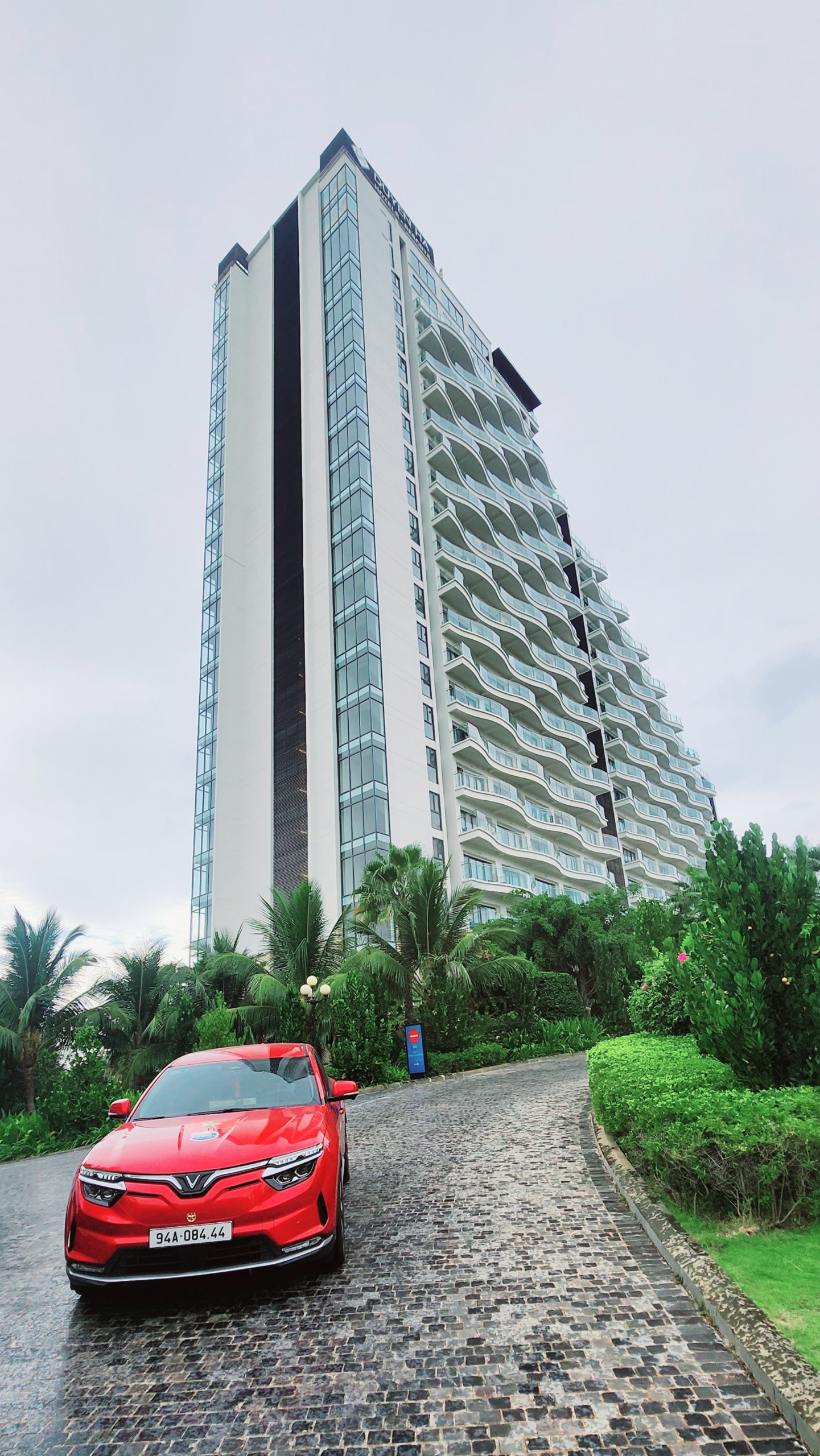 Ôtô điện Vinfast khi đổ đèo xe không có “số thấp” chỉ có số “D” thì đổ đèo thế nào, đây có phải là ĐIỂM YẾU👌👌👌