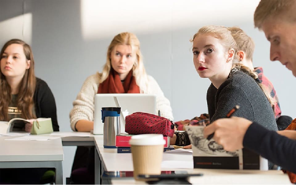 Cách xác định luận điểm