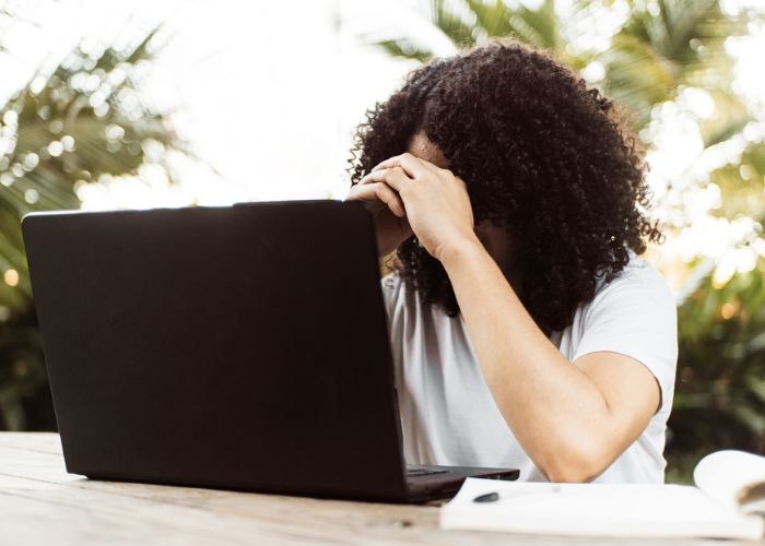 toát mồ hôi khi ngủ