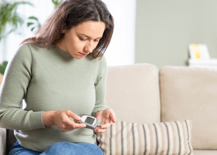 ra mồ hôi khi ngủ do hạ đường huyết