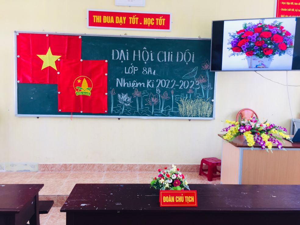 trang trí bảng đại hội