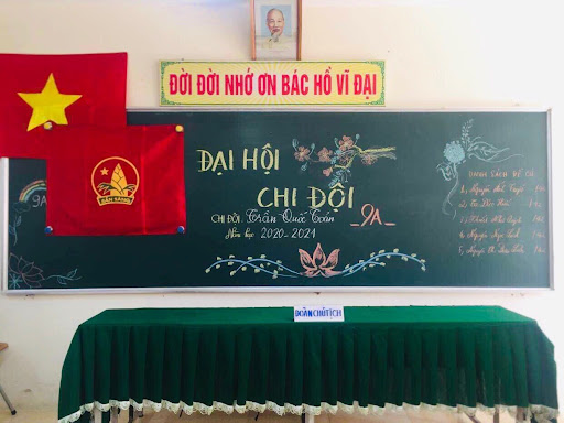 trang trí bảng đại hội