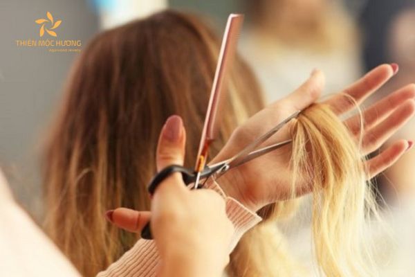 Lịch cắt tóc tháng 7/ 2025