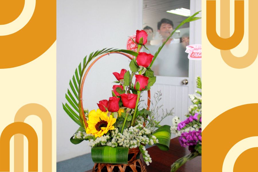 Mẫu cắm hoa 8/3 chủ đề Mẹ là duy nhất