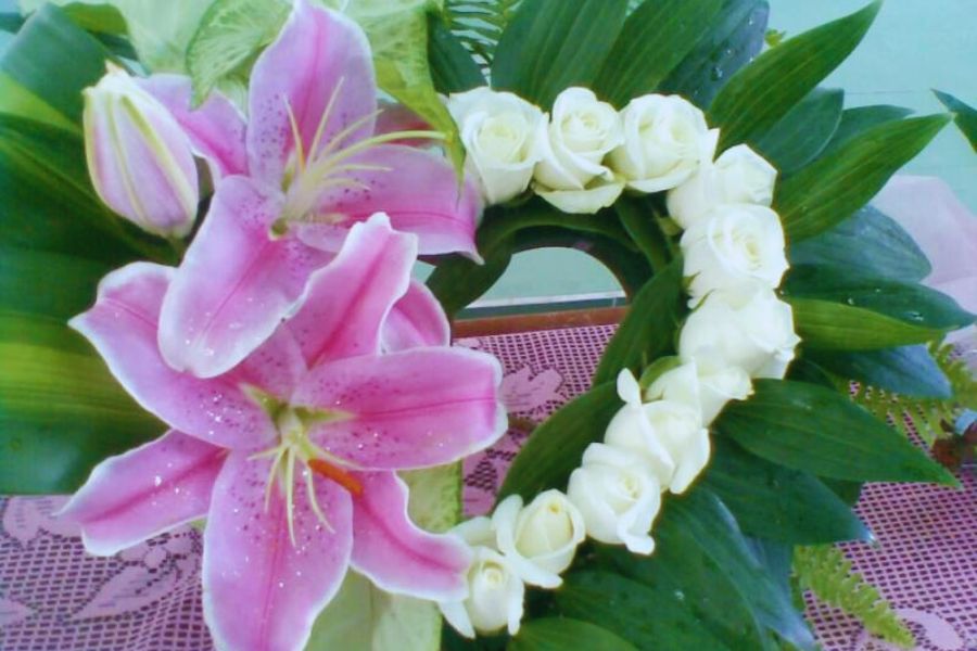 Mẫu cắm hoa 8/3 chủ đề Ấm áp trái tim mẹ