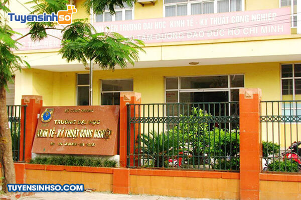 truong kinh te ky thuat cong nghiep diem chuan