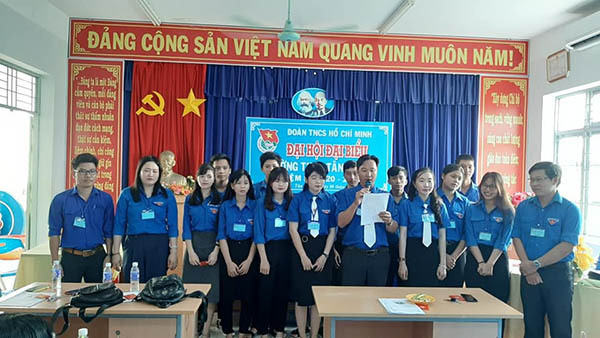 đánh giá Trường THPT Tân Phong có tốt không