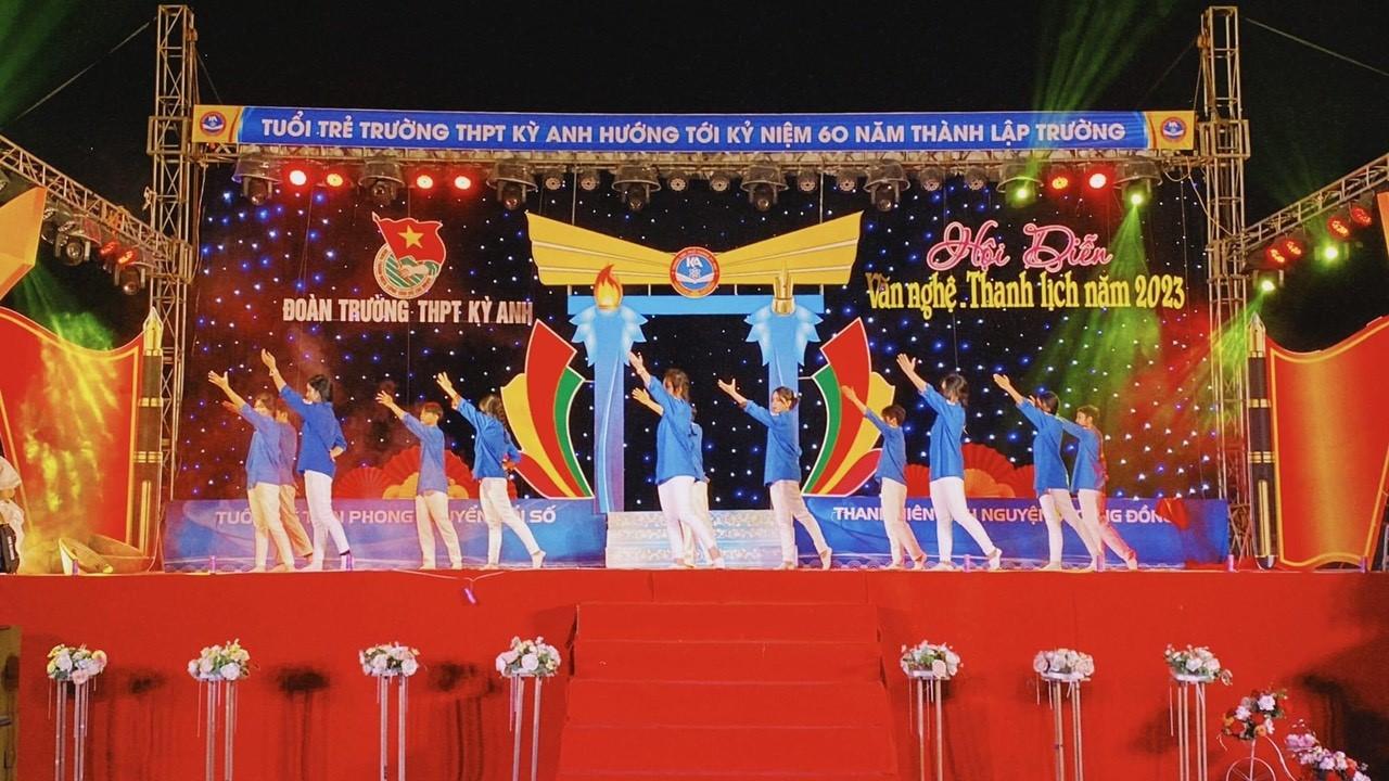 truong trung hoc pho thong ky anh