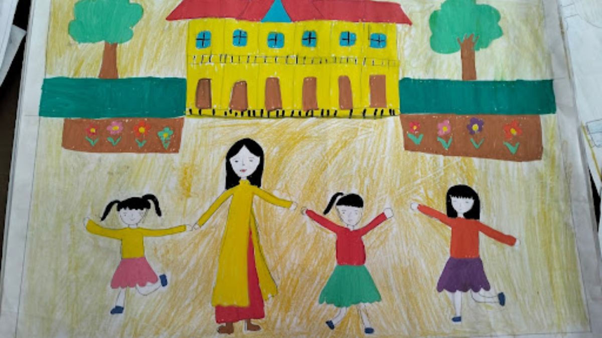 Vẽ tranh trường học đông vui nhộn nhịp