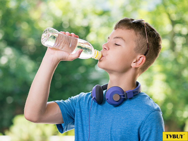 Uống đủ nước giúp cơ thể phát triển chiều cao hiệu quả
