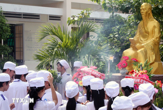 13 danh nhan van hoa viet nam 2