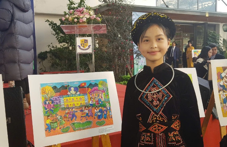 Quang cảnh cuộc trao giải cho các em.