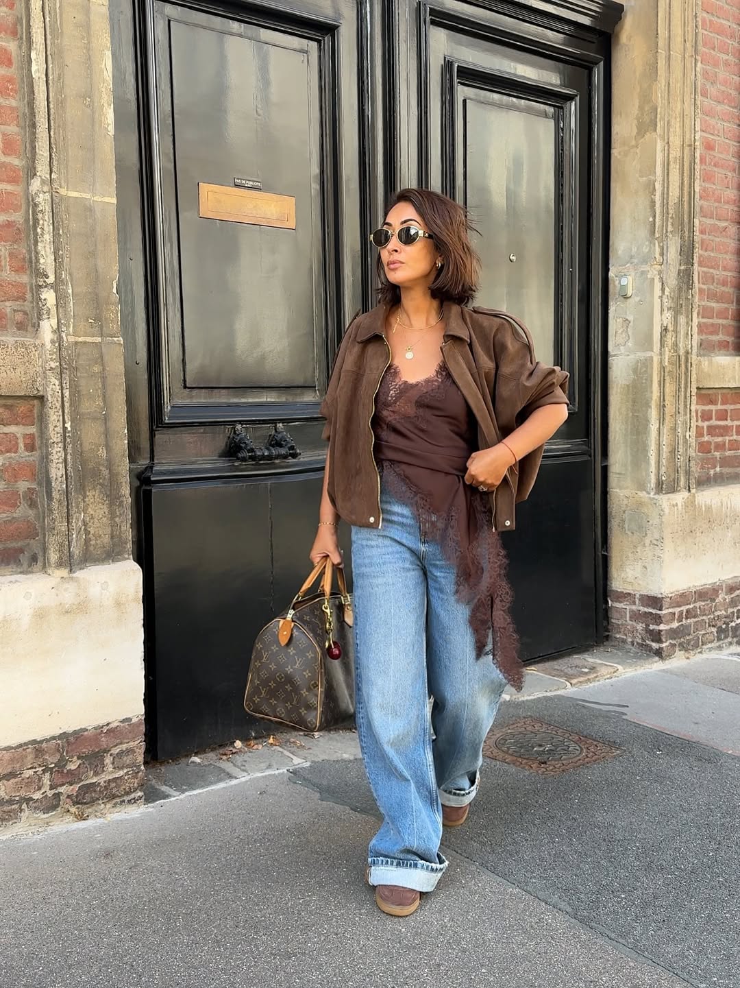 áo camisole ren phối quần lửng