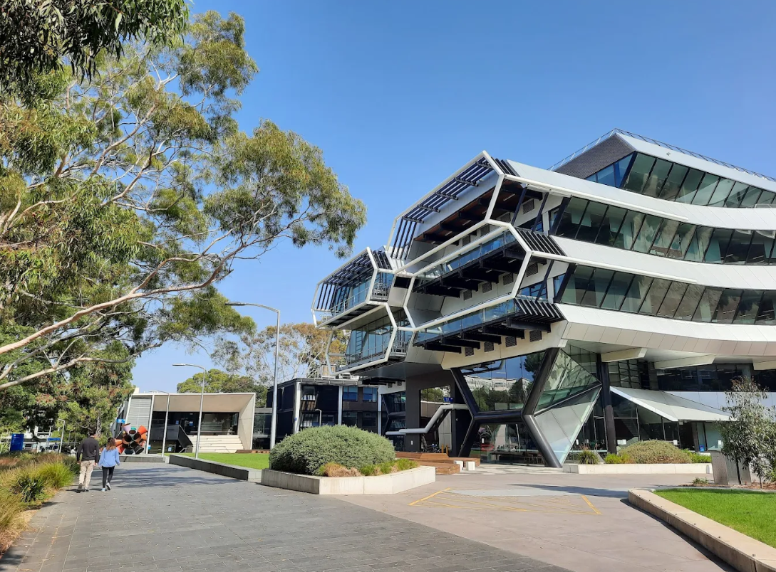 Monash không chỉ là nơi sinh viên học tập mà còn hỗ trợ nghiên cứu