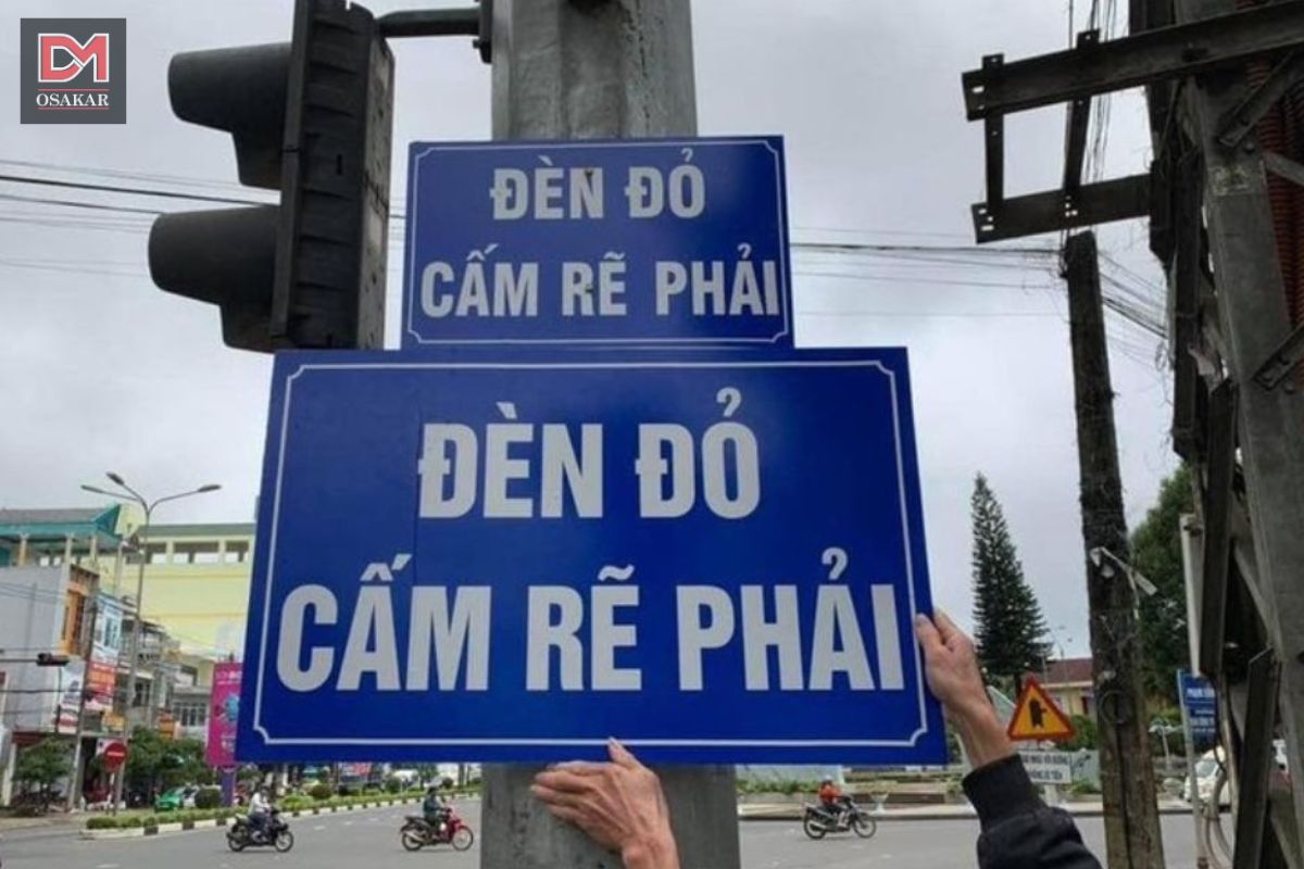 Biển báo cấm rẽ phải khi đèn đỏ là sao trên thực tế?