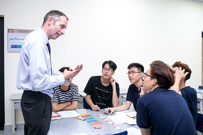 Trang bị nền tảng kiến thức và kỹ năng tốt giúp các bạn học sinh bước vào cấp 3 thuận lợi hơn