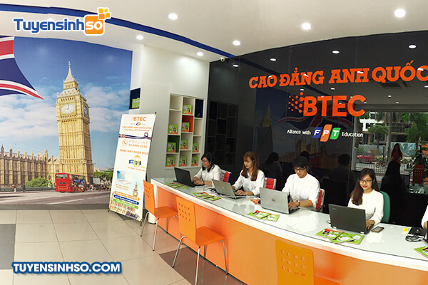 cao dang anh quoc btec fpt