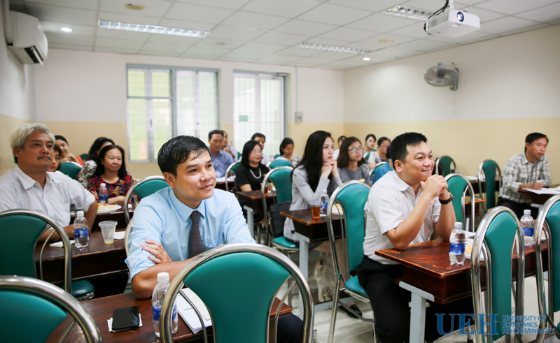 co so vat chat tieng anh 4