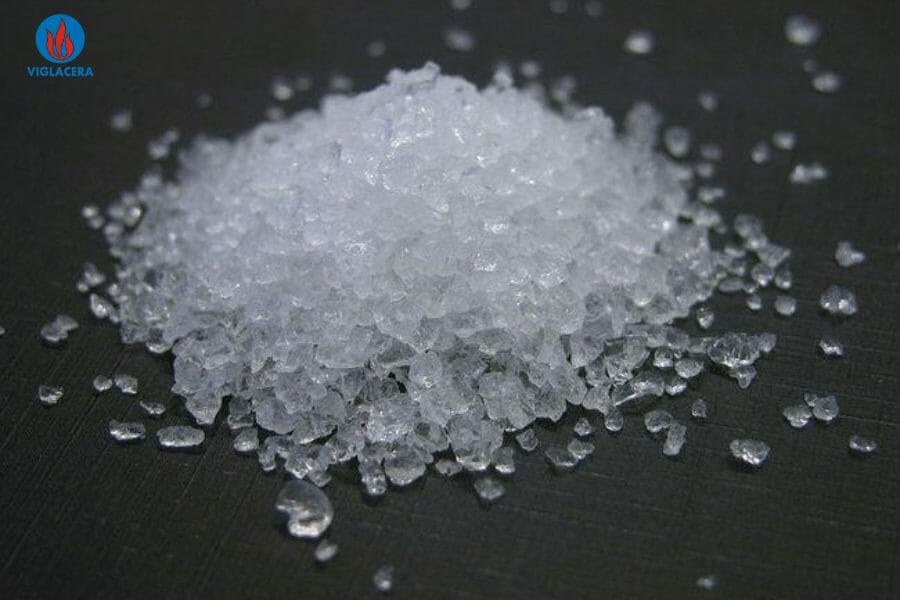 thủy tinh được làm từ những vật liệu gì5