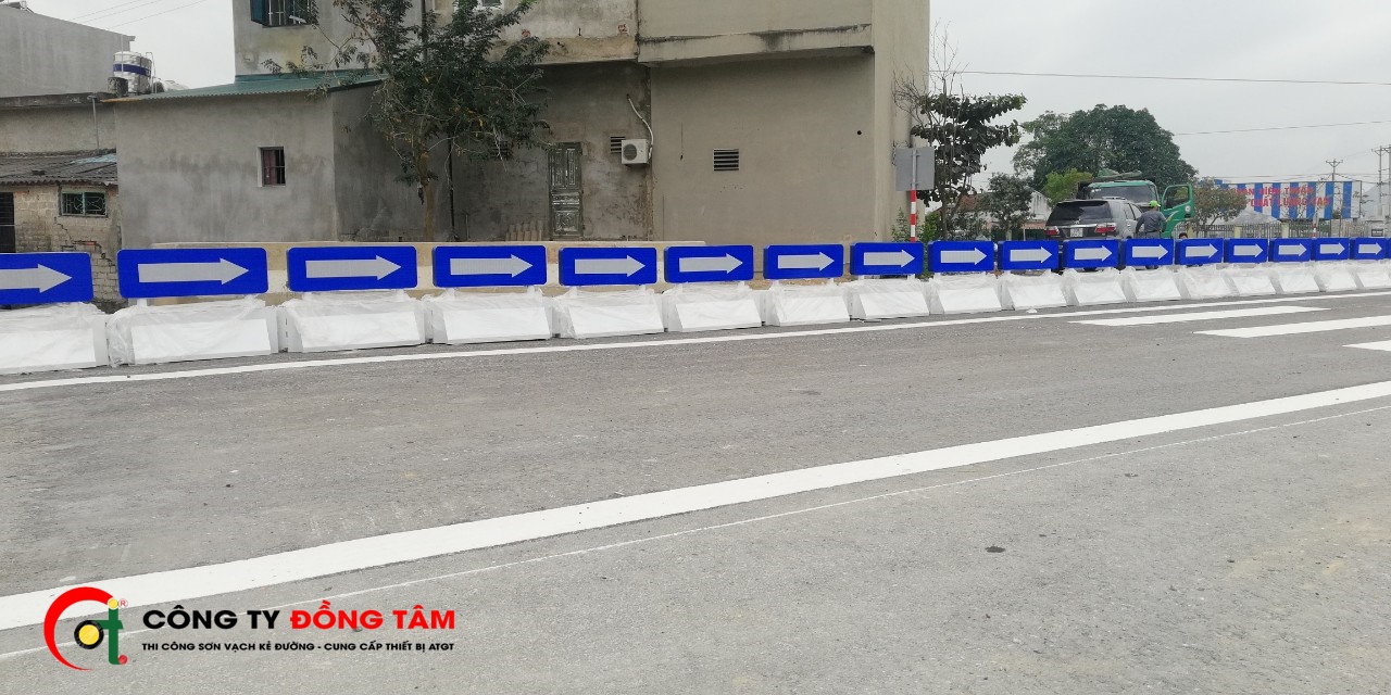 dai phan cach la gi 1