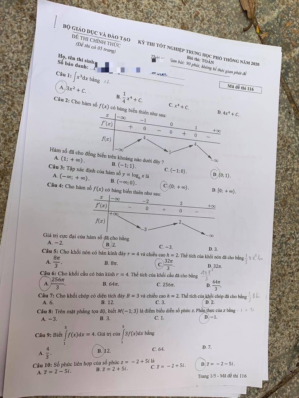 Đề thi môn Toán tốt nghiệp THPT 2020: Không quá khó - 2