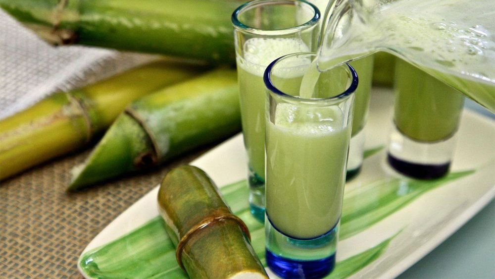 Nước ép mía là chất chiết xuất có giá trị vì nó được sử dụng để sản xuất đường và etanol