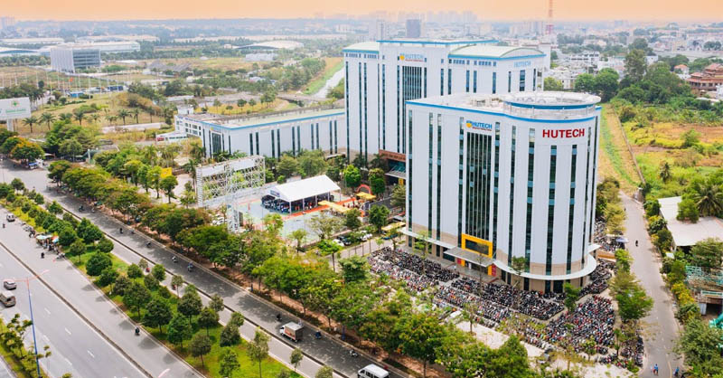 Học phí HUTECH năm 2025 - 2026 là bao nhiêu