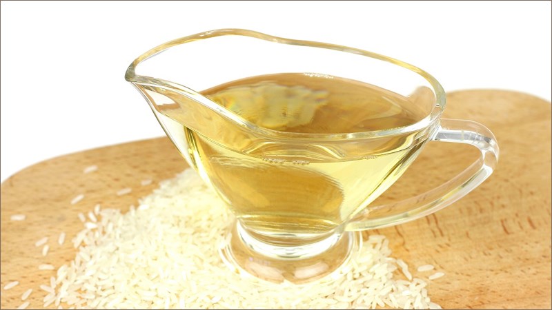 Công dụng của giấm gạo trong nấu ăn