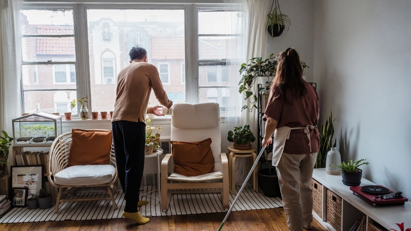 Để phòng tránh dòi gây bệnh cần giữ gìn môi trường sống sạch sẽ