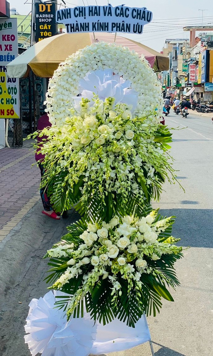 hình ảnh hoa chia buồn đám tang