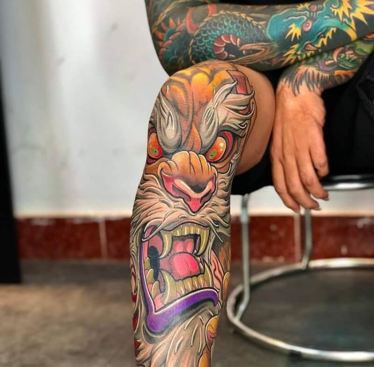 Hình xăm full chân hổ