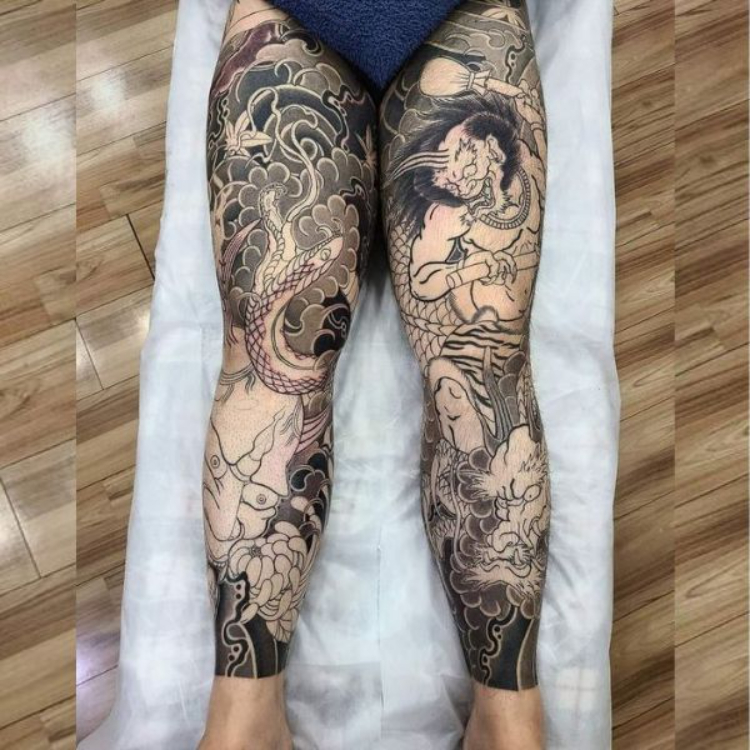 Hình xăm full chân mặt quỷ phong cách Nhật