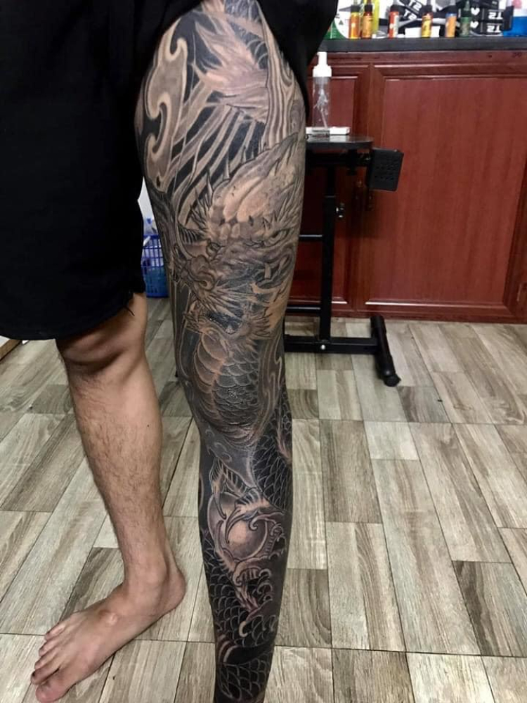 Xăm hình rồng cho chân