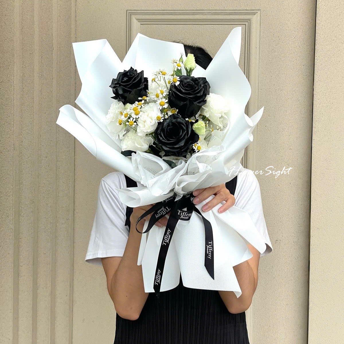 Bó hoa đen trắng