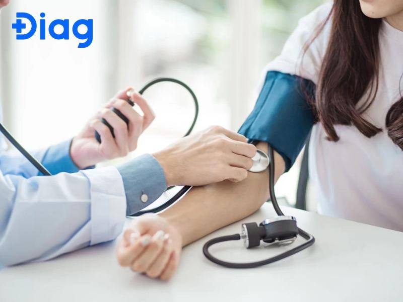 các yếu tố ảnh hưởng đến huyết áp