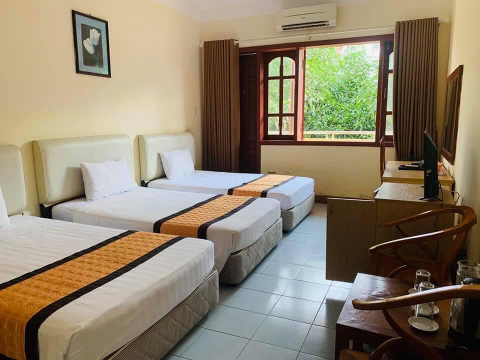 Khách sạn thiên cầm